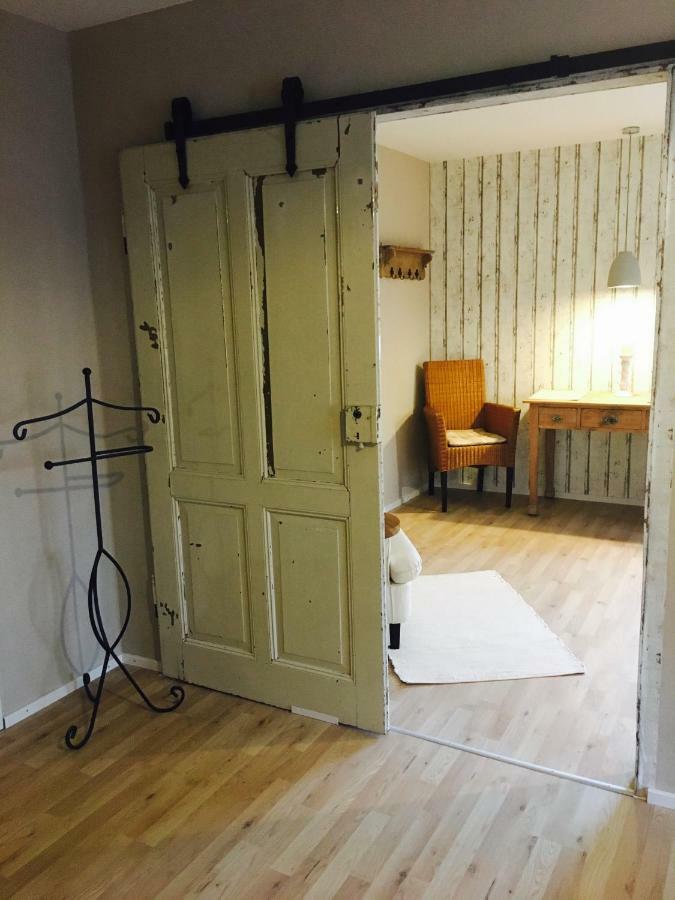 Gastehaus Sellemols Ferienwohnung Kufer Heuchelheim-Klingen Extérieur photo